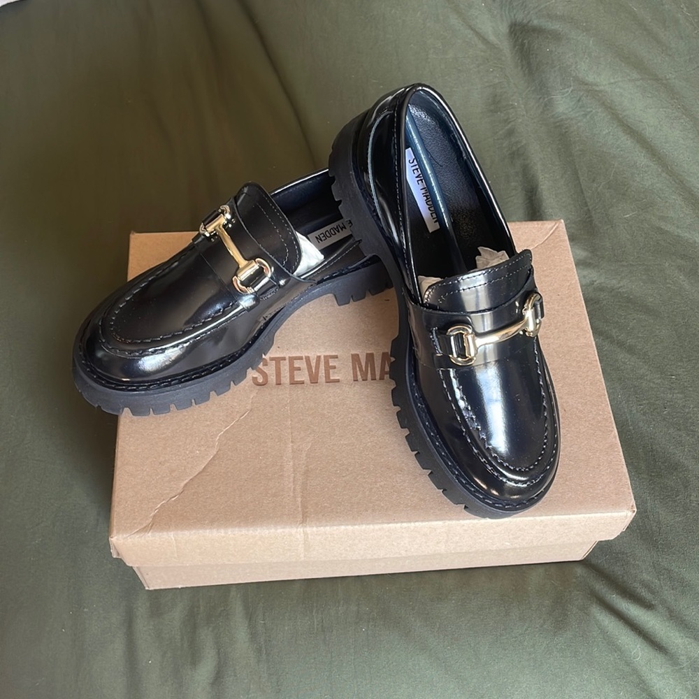 NWT Steve Madden Lando Black Leather loafers size- 7.5